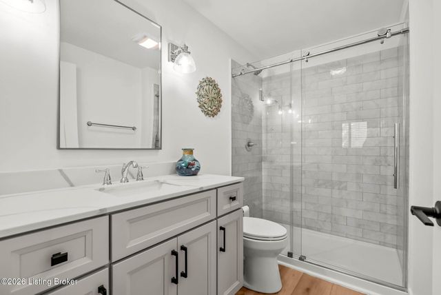 6005 Passionflower Dr, Prospect, KY 40059