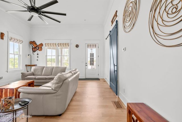 6005 Passionflower Dr, Prospect, KY 40059