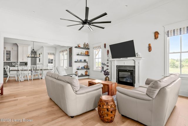 6005 Passionflower Dr, Prospect, KY 40059