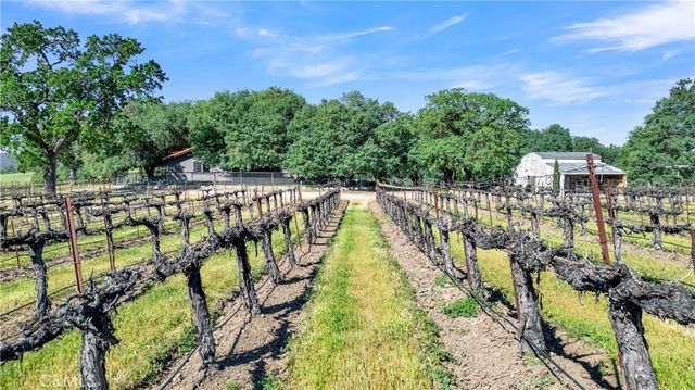 53600 Bradley Lockwood, Bradley, CA 93426