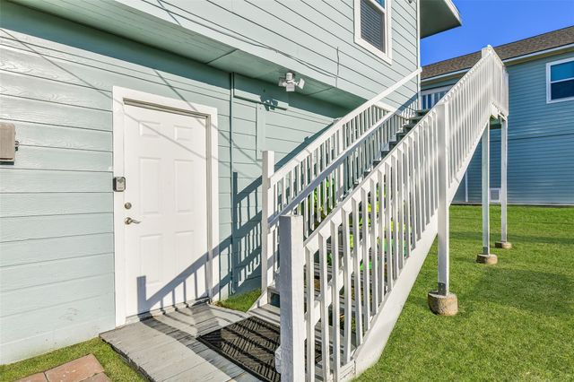 4202 Mason Drive, Galveston, TX 77554