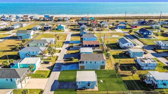 4202 Mason Drive, Galveston, TX 77554