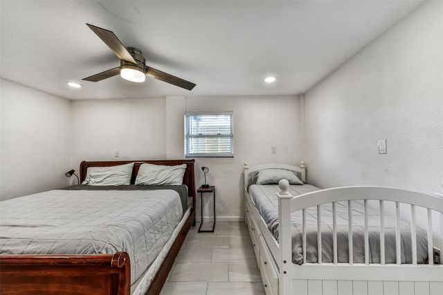 4202 Mason Drive, Galveston, TX 77554