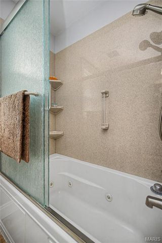 12420 Bellefontaine Road, St Louis, MO 63138