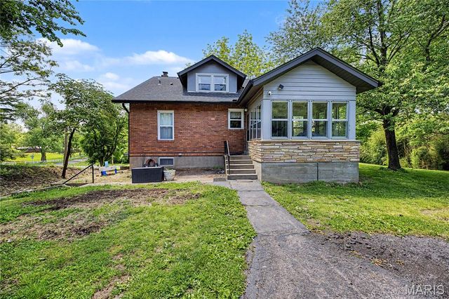 12420 Bellefontaine Road, St Louis, MO 63138
