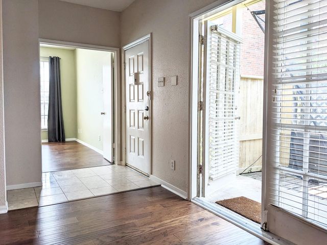 2121 El Paseo Street 2203, Houston, TX 77054