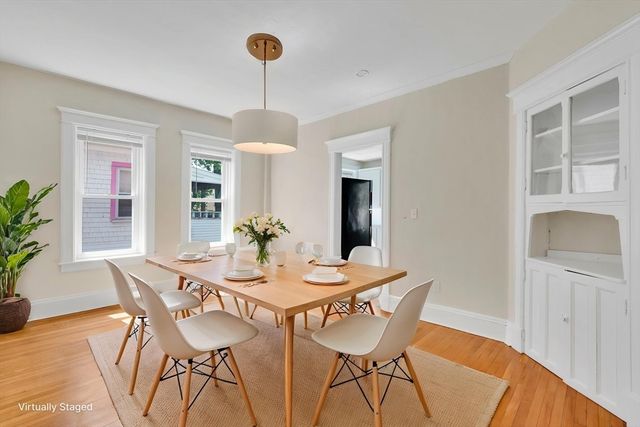 242 Fort Pleasant Ave, Springfield, MA 01108
