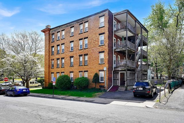 242 Fort Pleasant Ave, Springfield, MA 01108