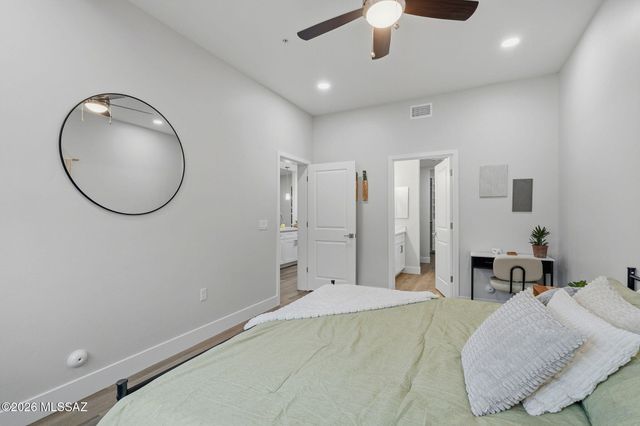 2022 E River Rd Unit 203, Tucson, AZ 85718