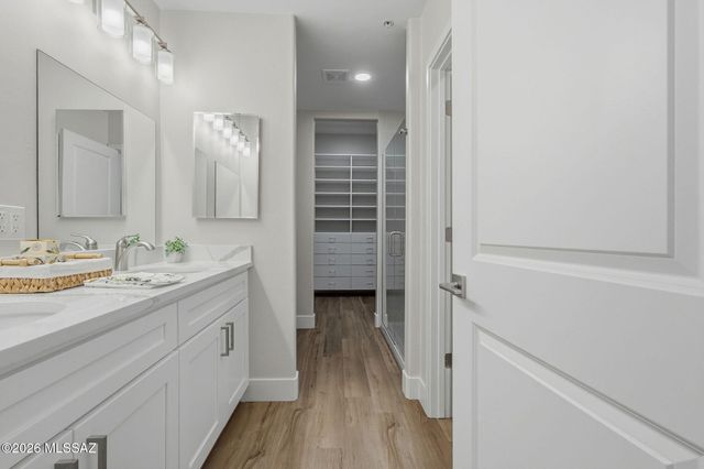 2022 E River Rd Unit 203, Tucson, AZ 85718