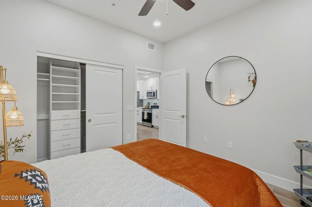 2022 E River Rd Unit 203, Tucson, AZ 85718