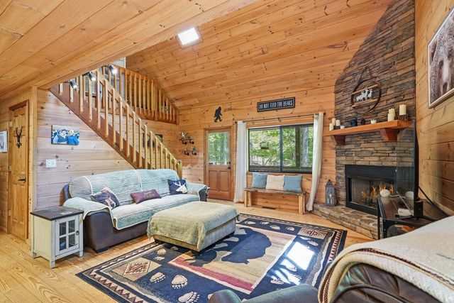 27 Bamby Lane, Ellijay, GA 30540