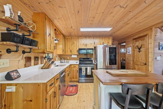 27 Bamby Lane, Ellijay, GA 30540