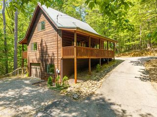 27 Bamby Lane, Ellijay, GA 30540