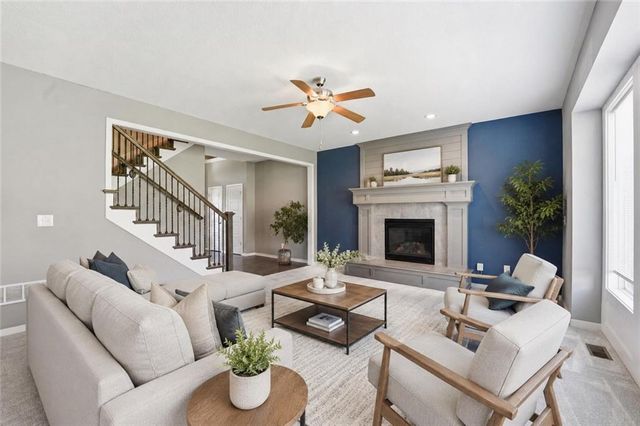 2776 W Sitka Drive, Olathe, KS 66061