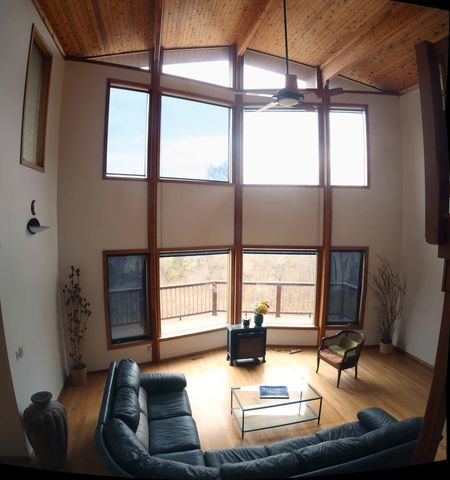 14418 Mansion Heights Drive, Harvard, IL 60033