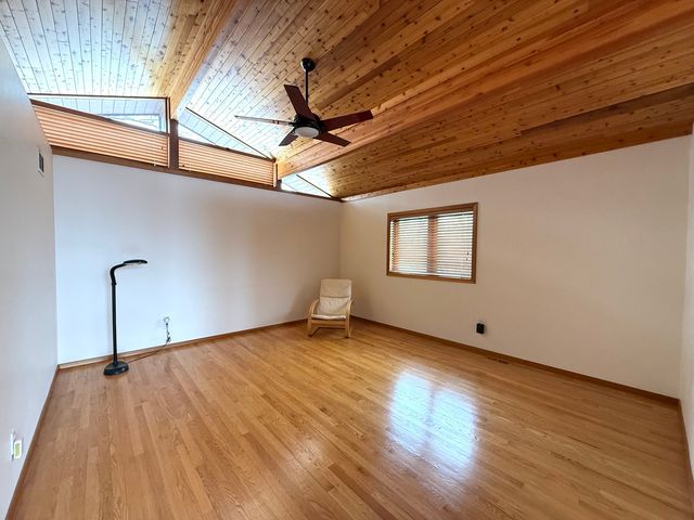 14418 Mansion Heights Drive, Harvard, IL 60033