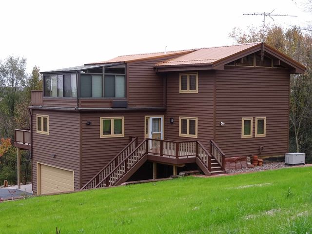 14418 Mansion Heights Drive, Harvard, IL 60033