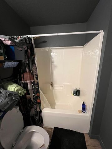 921 Avery St, St Augustine, FL 32084