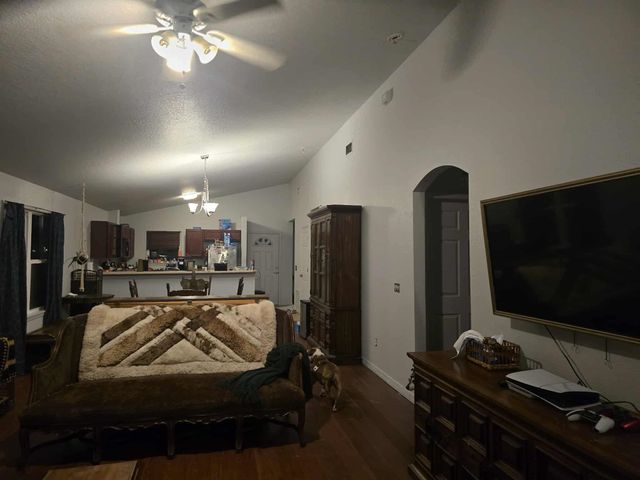 921 Avery St, St Augustine, FL 32084