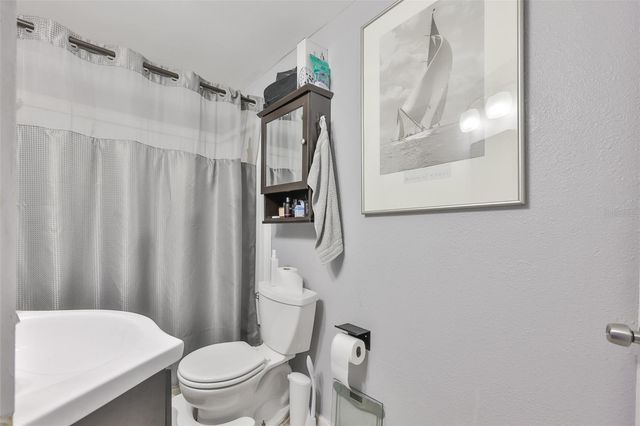 1208 17TH ST N, St Petersburg, FL 33713