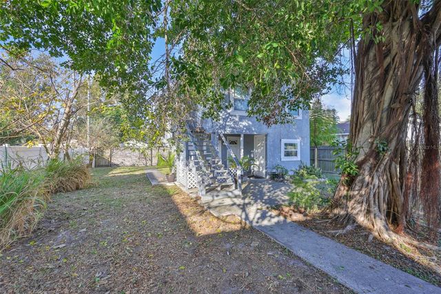 1208 17TH ST N, St Petersburg, FL 33713