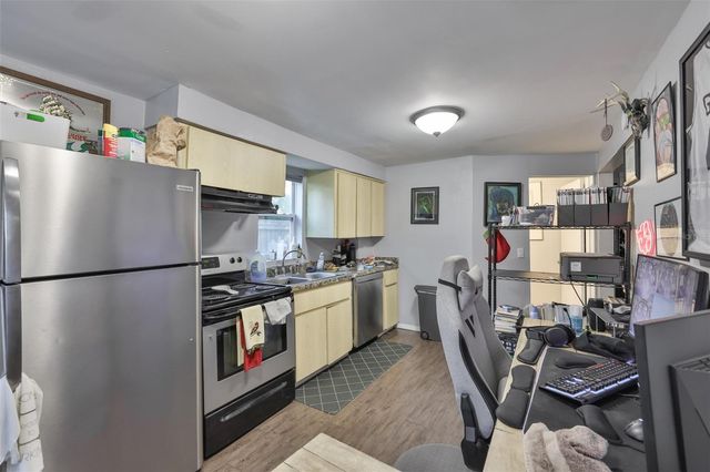 1208 17TH ST N, St Petersburg, FL 33713