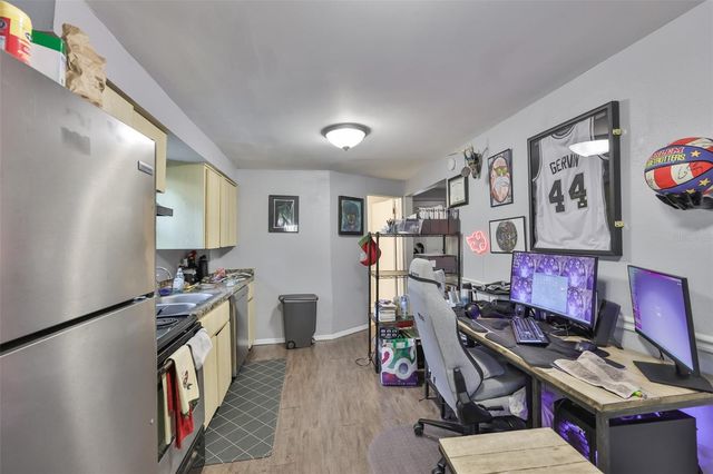 1208 17TH ST N, St Petersburg, FL 33713