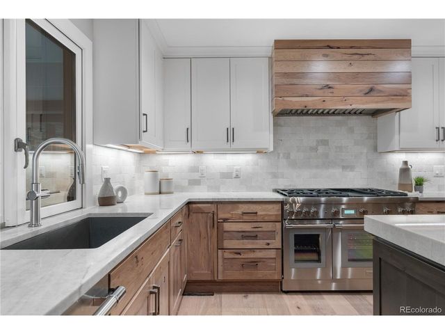 3 Columbine Ln, Littleton, CO 80123