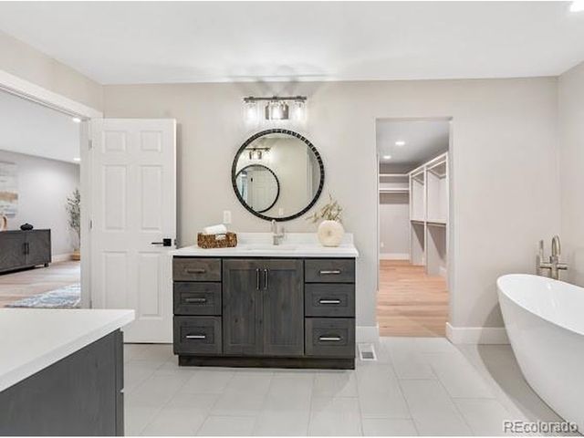 3 Columbine Ln, Littleton, CO 80123