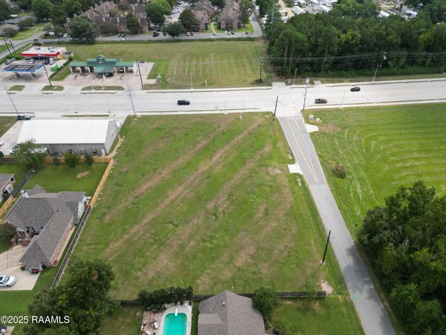 3014 Kaliste Saloom Road, Lafayette, LA 70508