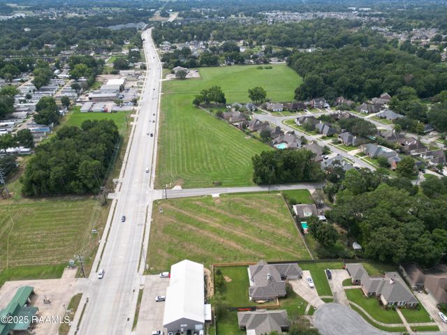 3014 Kaliste Saloom Road, Lafayette, LA 70508