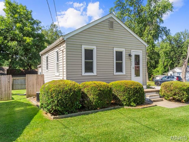 524 W Morgan Street, Swansea, IL 62226