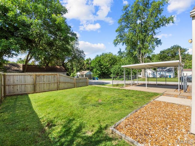 524 W Morgan Street, Swansea, IL 62226