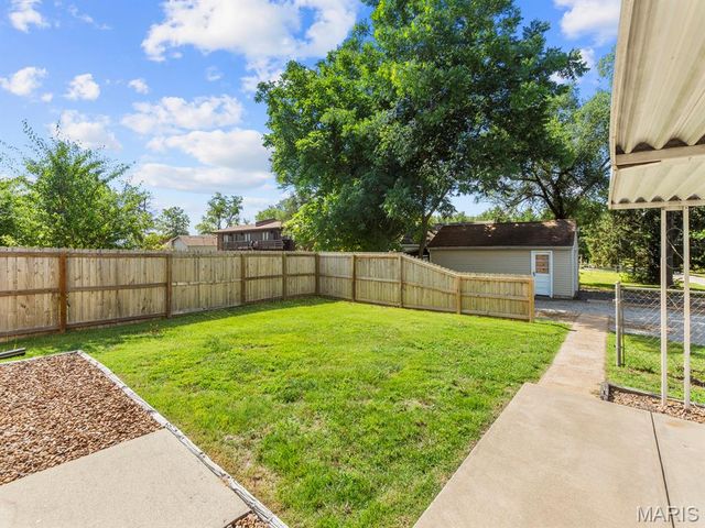 524 W Morgan Street, Swansea, IL 62226