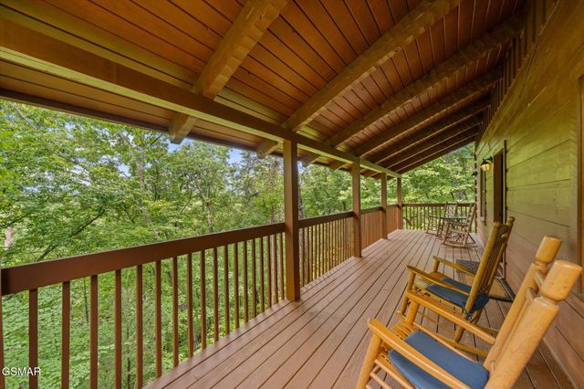 3342 Twin City Way, Pigeon Forge, TN 37863