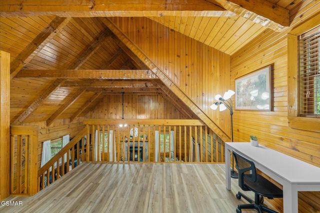 3342 Twin City Way, Pigeon Forge, TN 37863