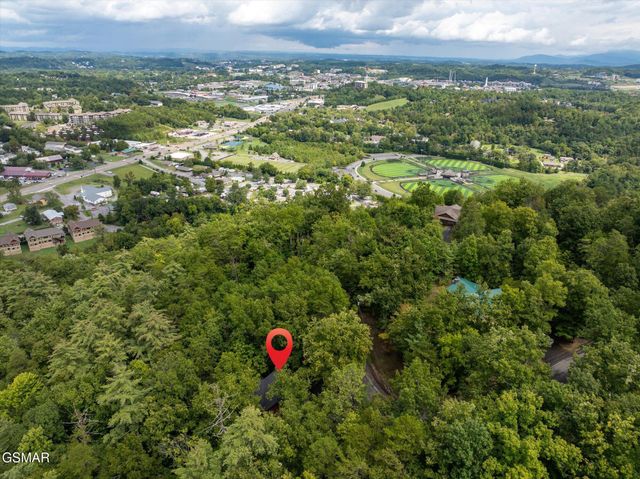 3342 Twin City Way, Pigeon Forge, TN 37863