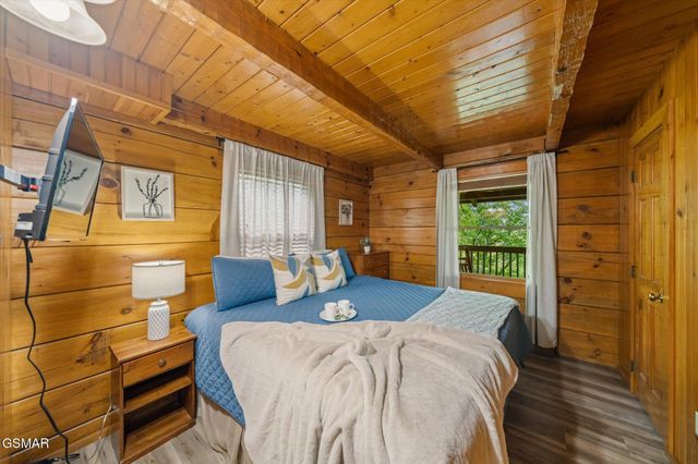 3342 Twin City Way, Pigeon Forge, TN 37863