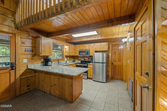 3342 Twin City Way, Pigeon Forge, TN 37863