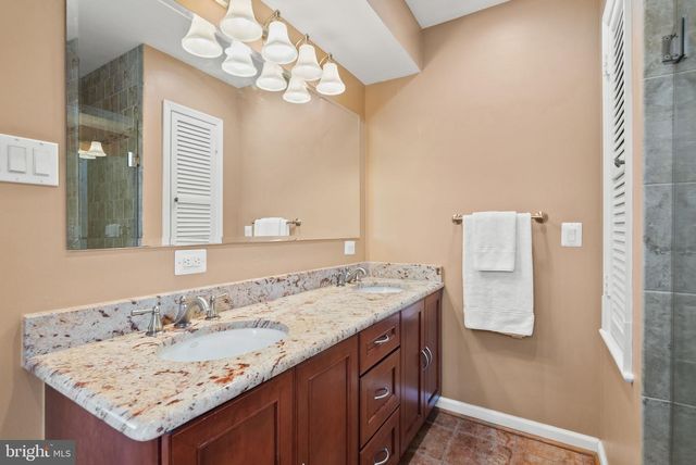 6321 BARRISTER PL, Alexandria, VA 22307