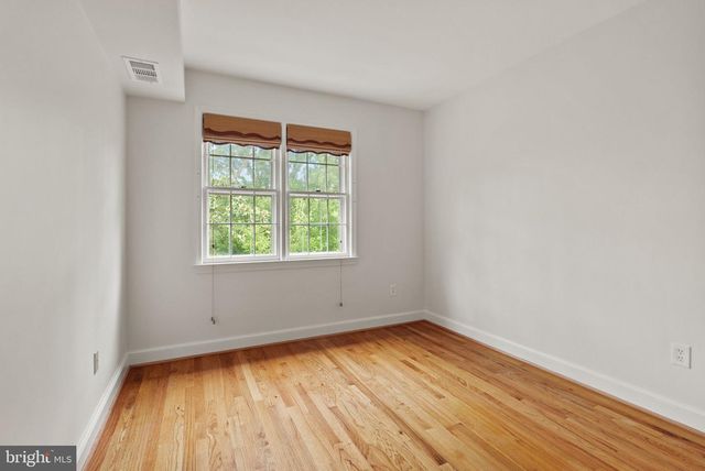 6321 BARRISTER PL, Alexandria, VA 22307