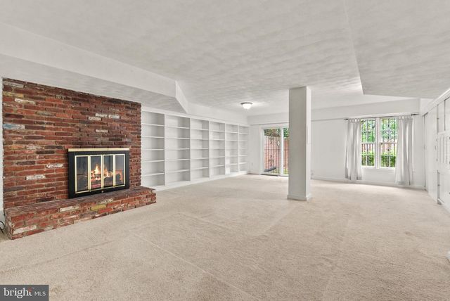 6321 BARRISTER PL, Alexandria, VA 22307