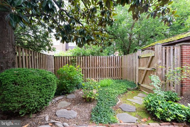 6321 BARRISTER PL, Alexandria, VA 22307