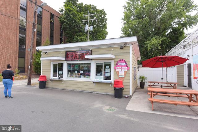 6321 BARRISTER PL, Alexandria, VA 22307