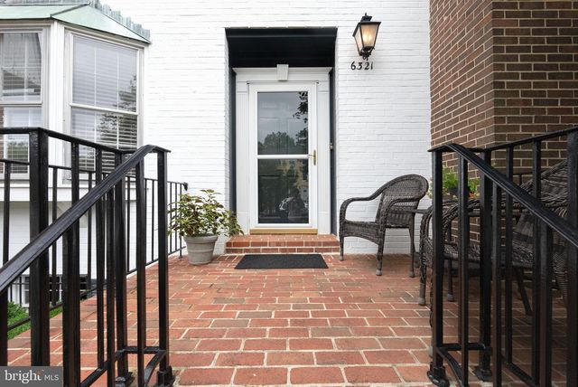 6321 BARRISTER PL, Alexandria, VA 22307