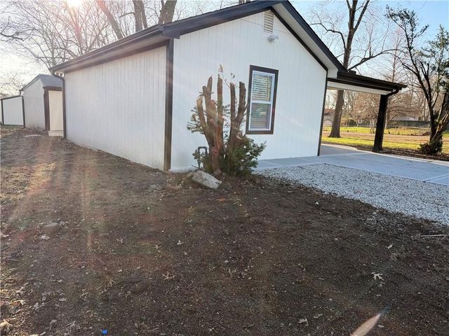 16015 Ann Avenue, Belton, MO 64012