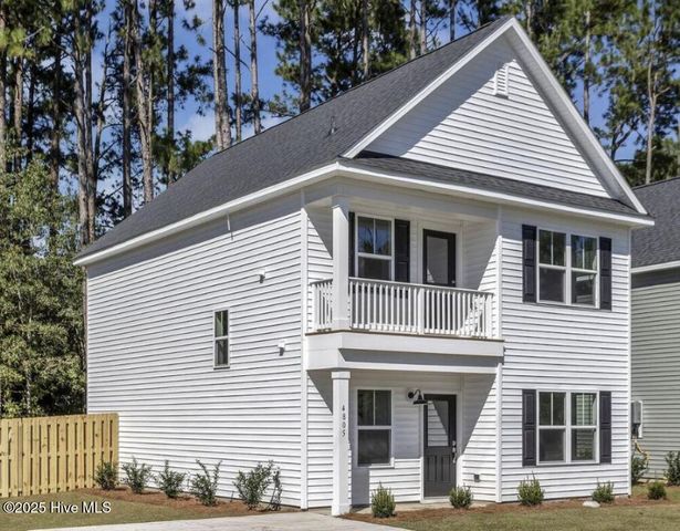 9385 Night Harbor Drive SE, Leland, NC 28451