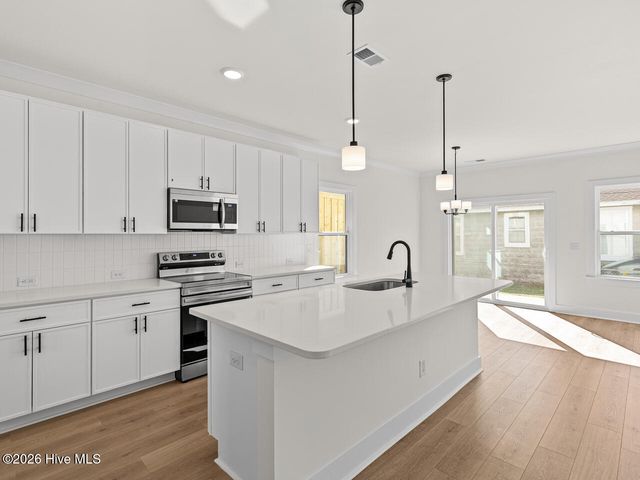 9385 Night Harbor Drive SE, Leland, NC 28451