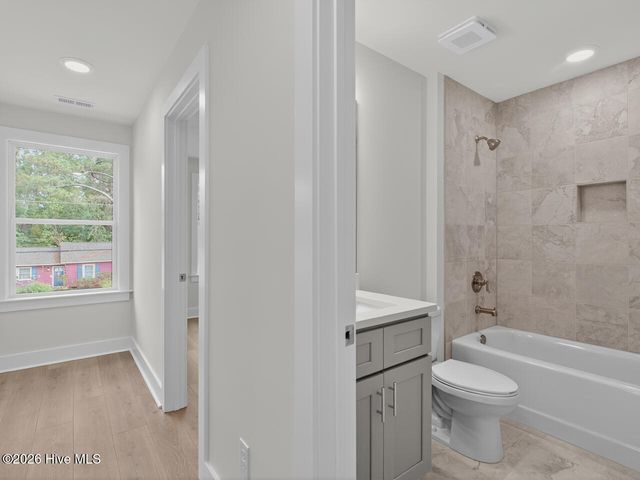 9385 Night Harbor Drive SE, Leland, NC 28451